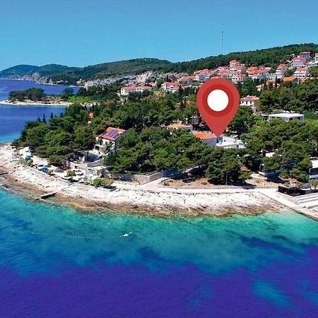 Beach Residences Caroline Hvar Town Bagian luar foto