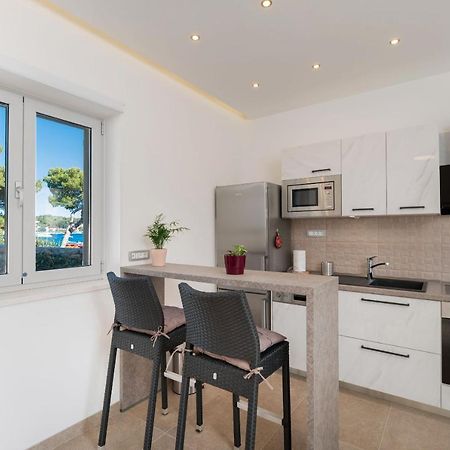 Beach Residences Caroline Hvar Town Bagian luar foto