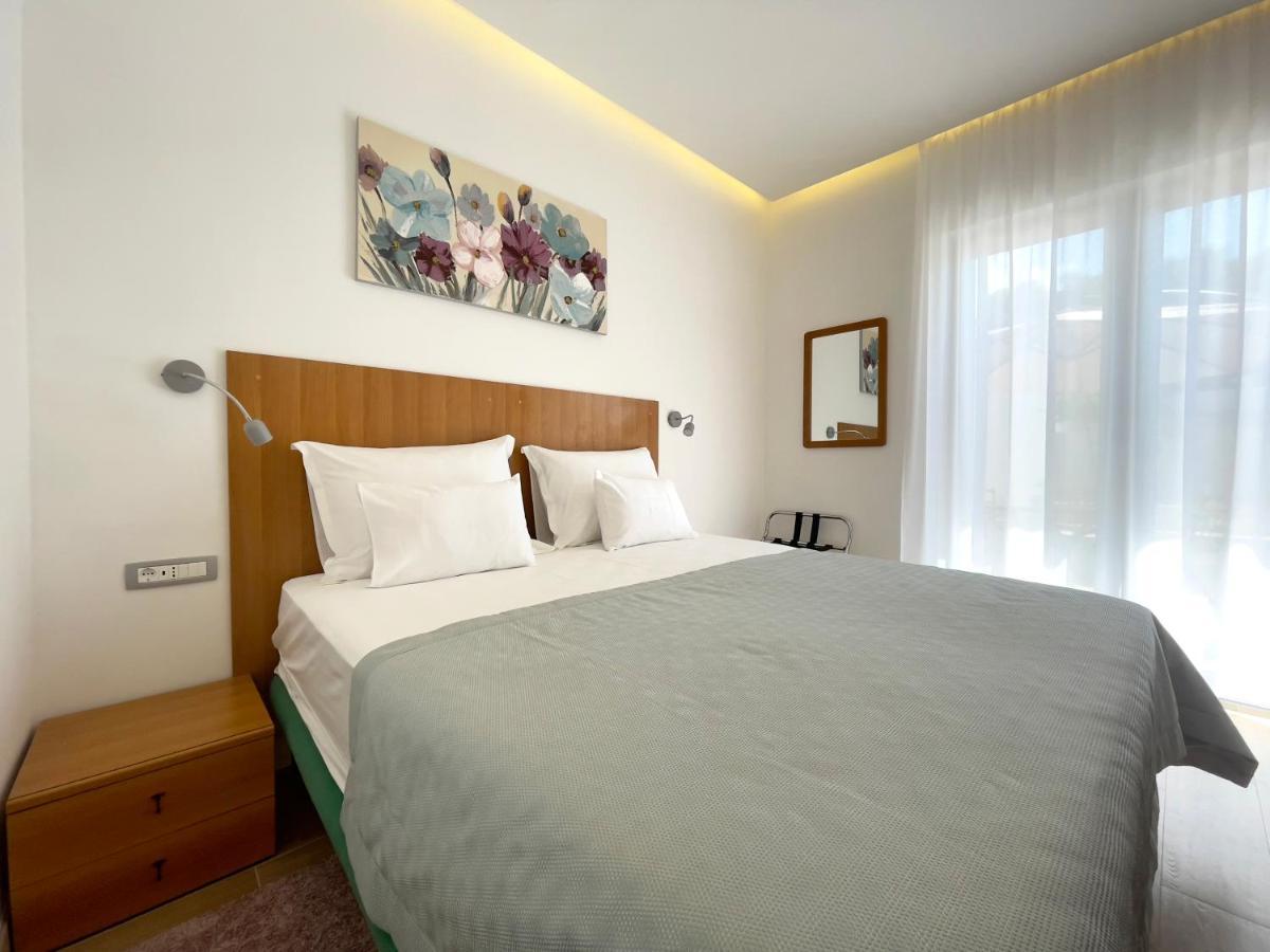 Beach Residences Caroline Hvar Town Bagian luar foto