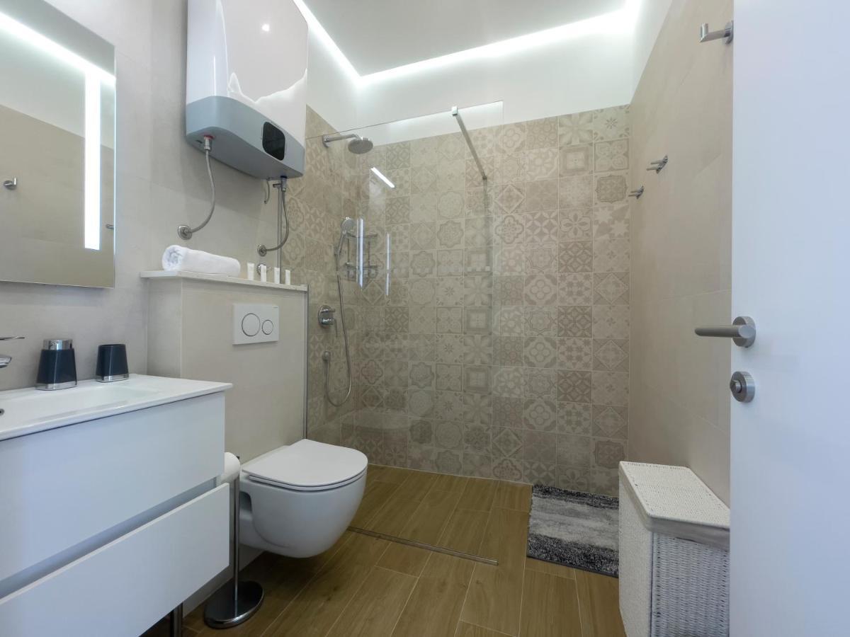 Beach Residences Caroline Hvar Town Bagian luar foto