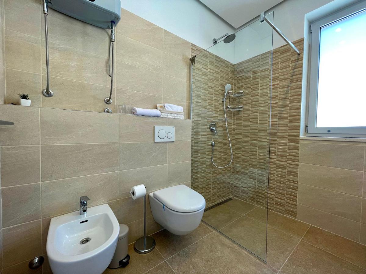 Beach Residences Caroline Hvar Town Bagian luar foto