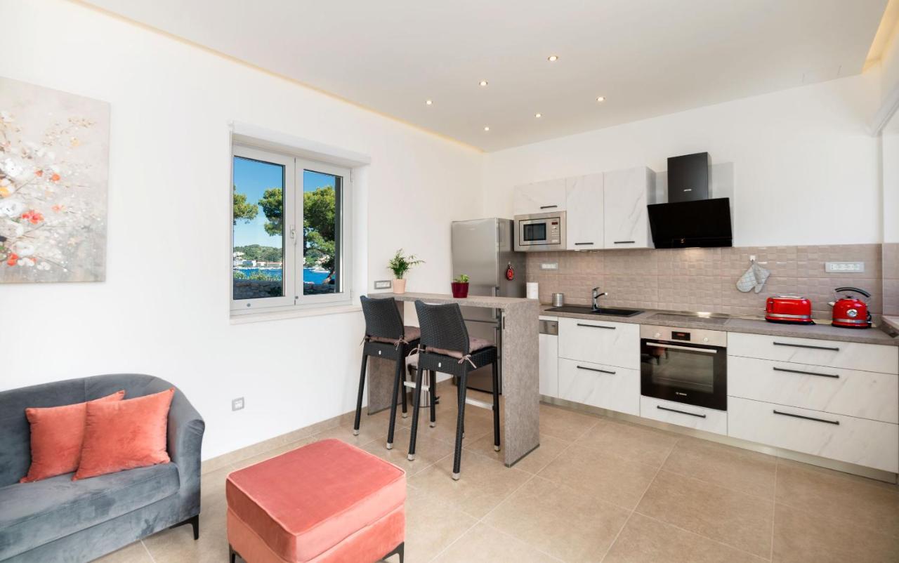 Beach Residences Caroline Hvar Town Bagian luar foto