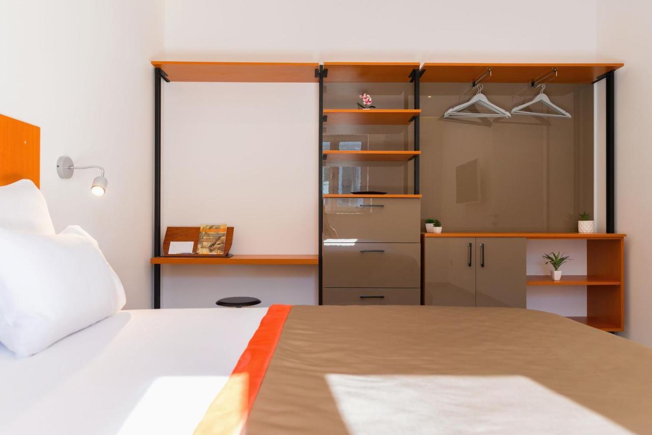 Beach Residences Caroline Hvar Town Bagian luar foto