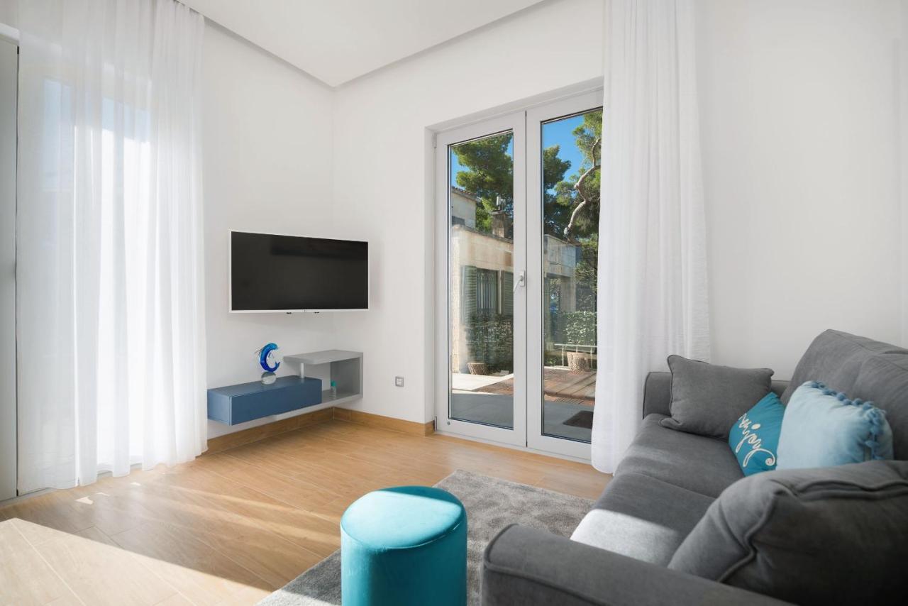 Beach Residences Caroline Hvar Town Bagian luar foto