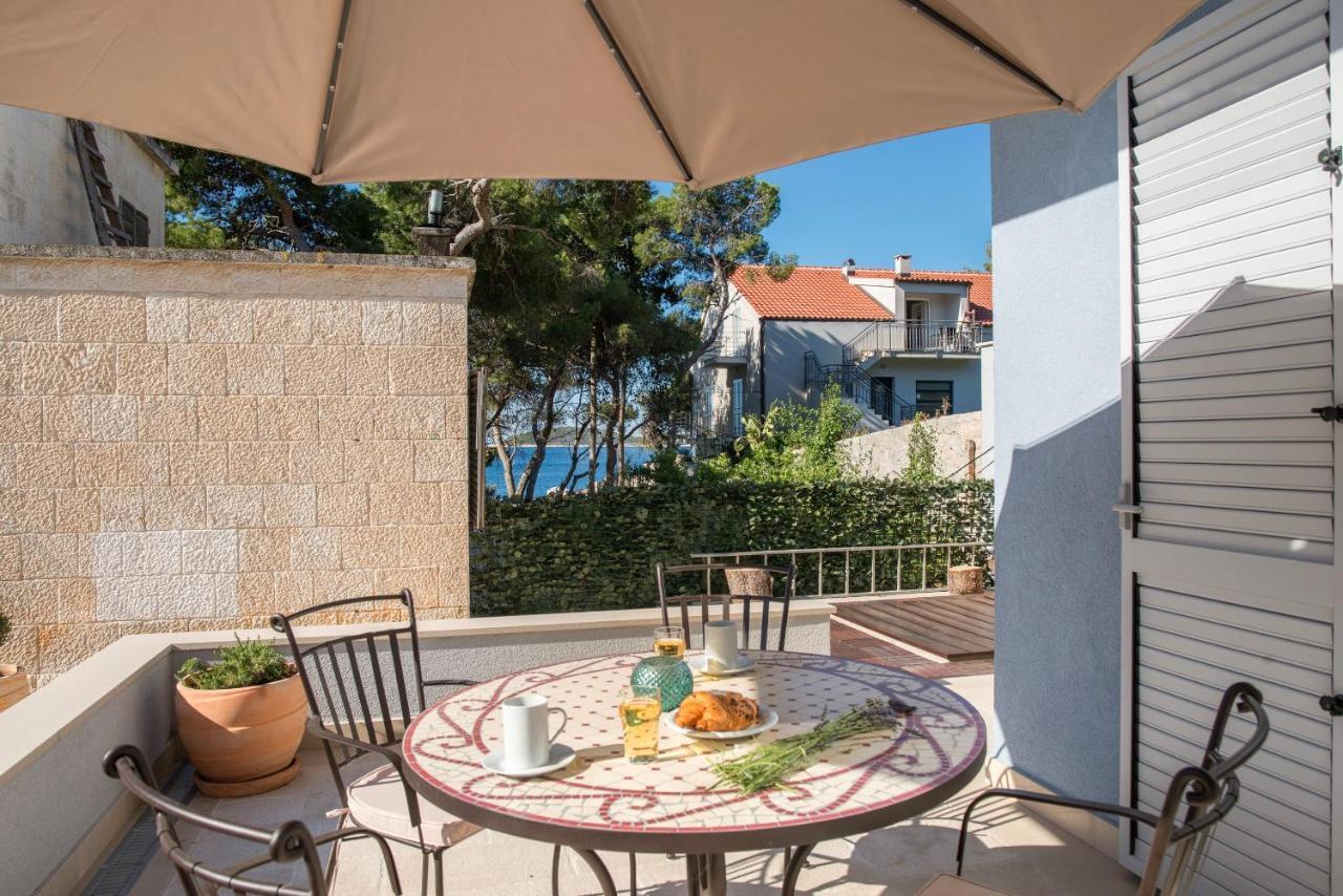 Beach Residences Caroline Hvar Town Bagian luar foto