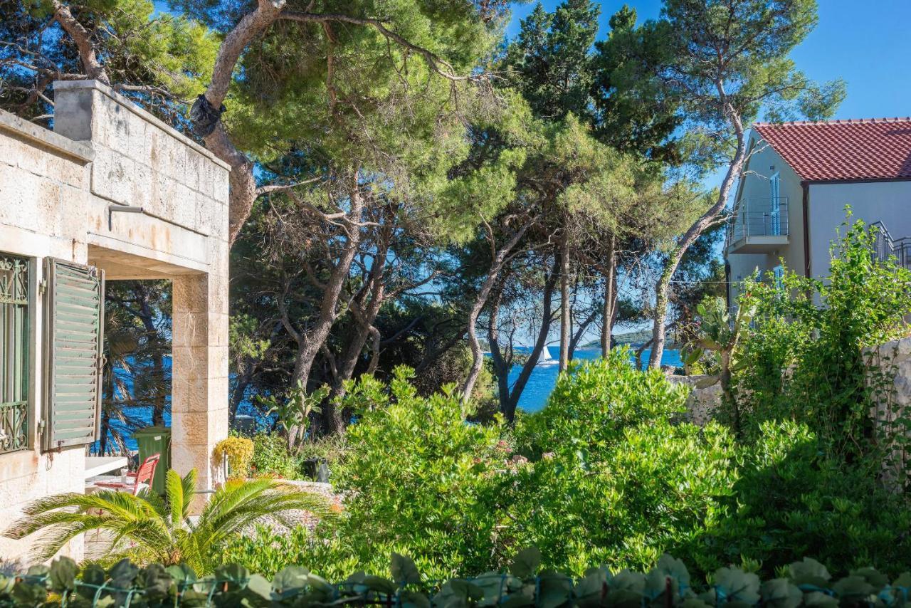Beach Residences Caroline Hvar Town Bagian luar foto