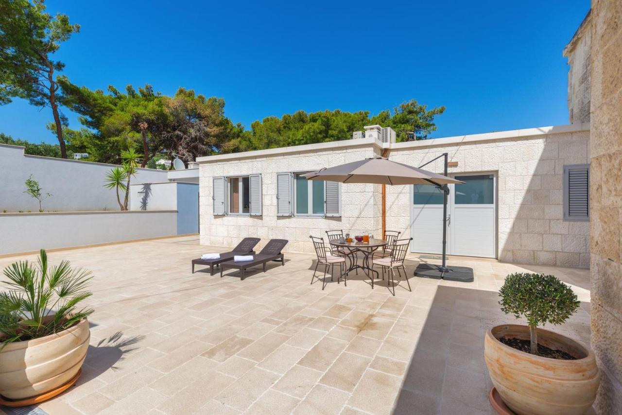 Beach Residences Caroline Hvar Town Bagian luar foto